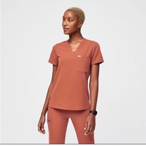 NWT Figs Matching SET in Terracotta